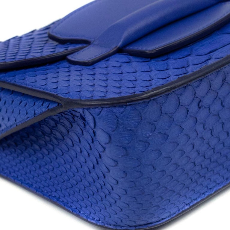 CÉLINE, Shoulder bag in blue exotic leather For Sale at 1stDibs