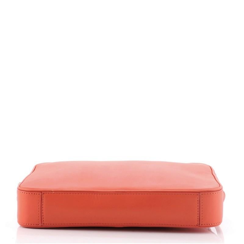 Celine Side Lock Dragonne Pouch Leder im Zustand „Gut“ in NY, NY