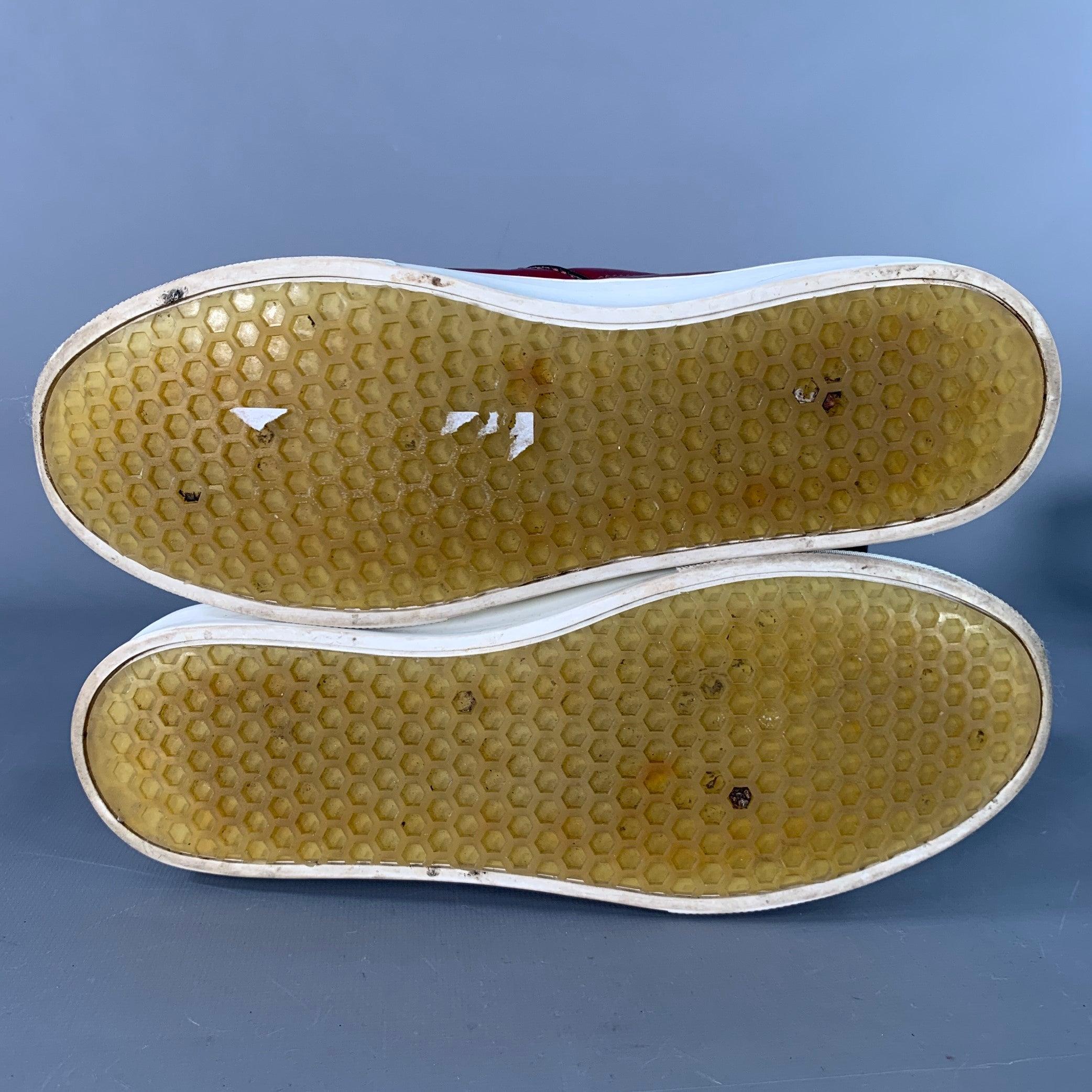 CELINE Talla 8.5 Borgoña Blanco Charol Slip On Sneakers en venta 1