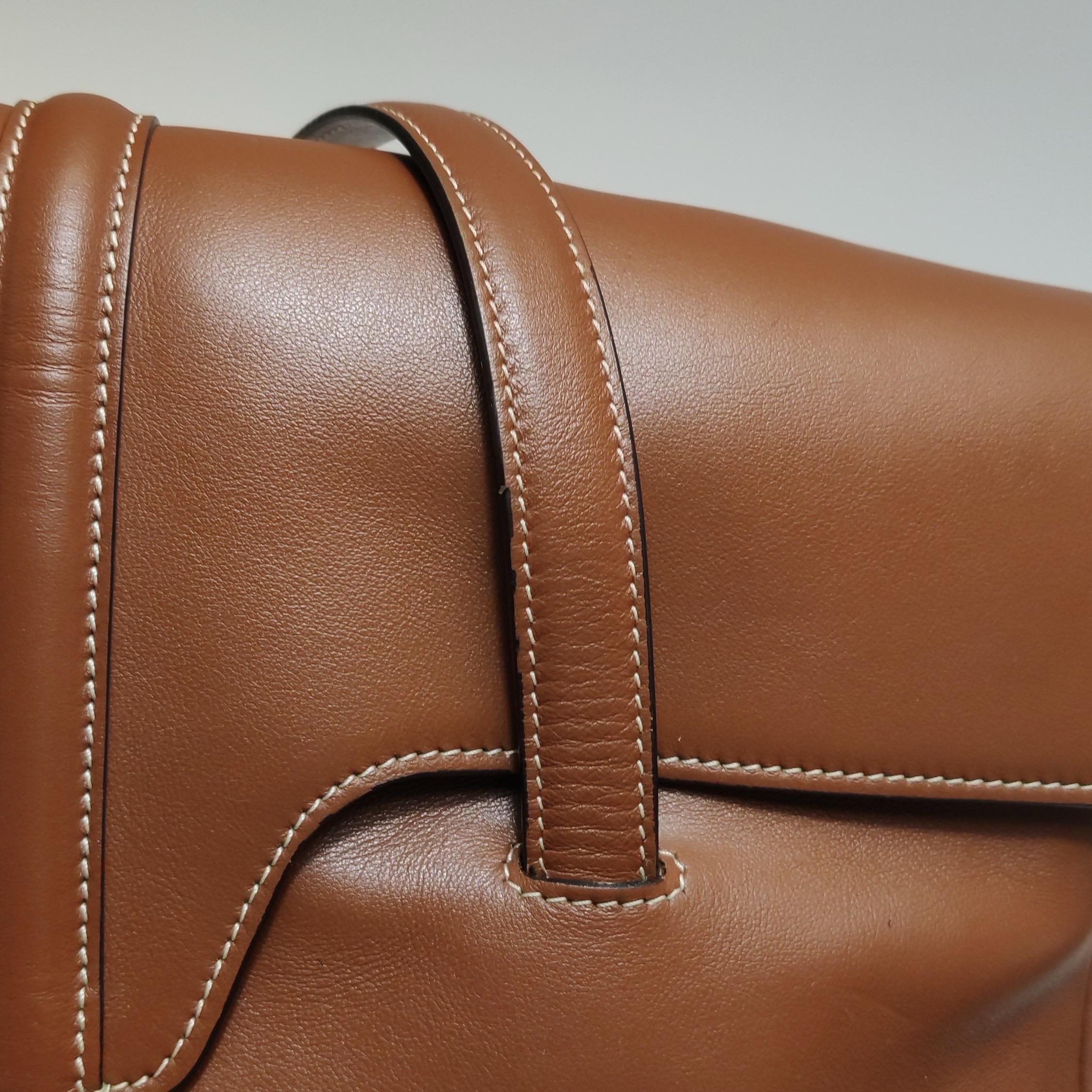 Celine Soft 16 Borsa Caramel Natural Tan Pelle di Vitello Liscia in vendita 13