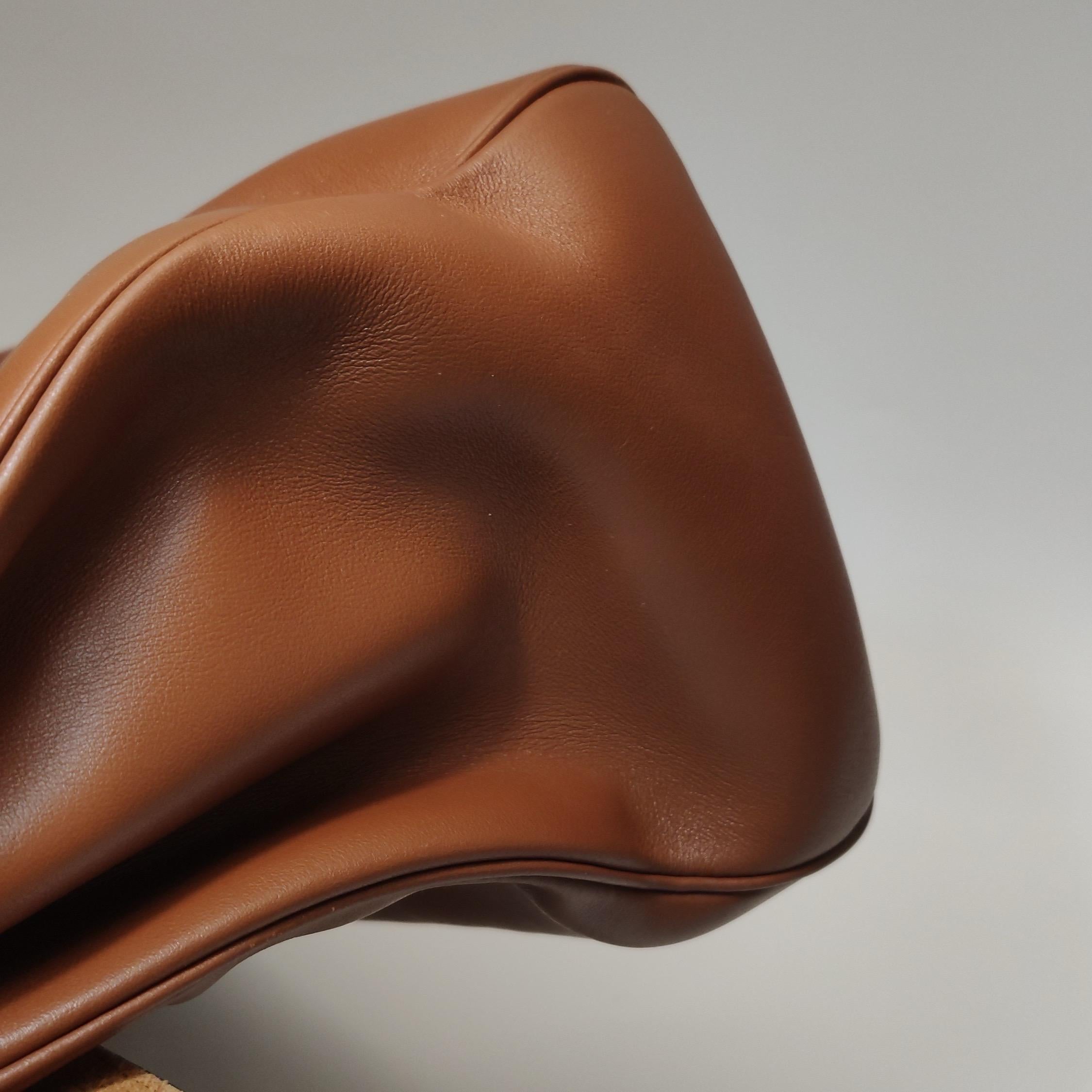 Celine Soft 16 Borsa Caramel Natural Tan Pelle di Vitello Liscia in vendita 15