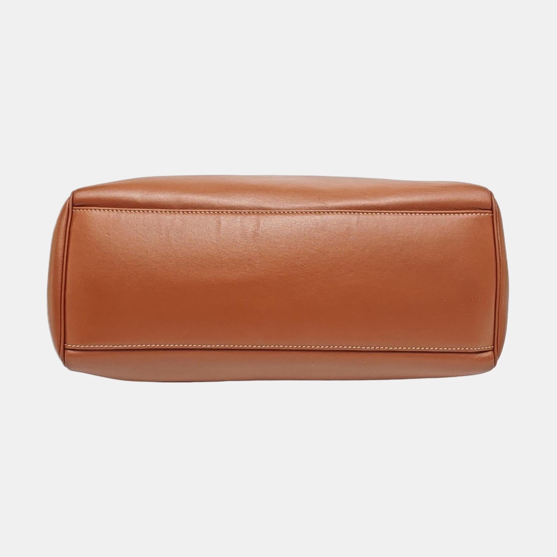 Celine Soft 16 Borsa Caramel Natural Tan Pelle di Vitello Liscia in vendita 1
