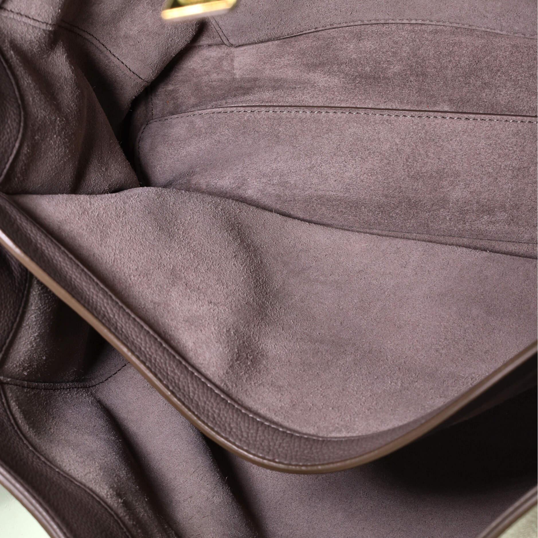 Große Tasche von Celine Soft 16 aus rauchfarbenem Kalbsleder (Grau)