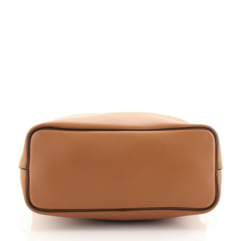 Celine Soft Cube Tasche Leder Klein im Zustand „Gut“ in NY, NY