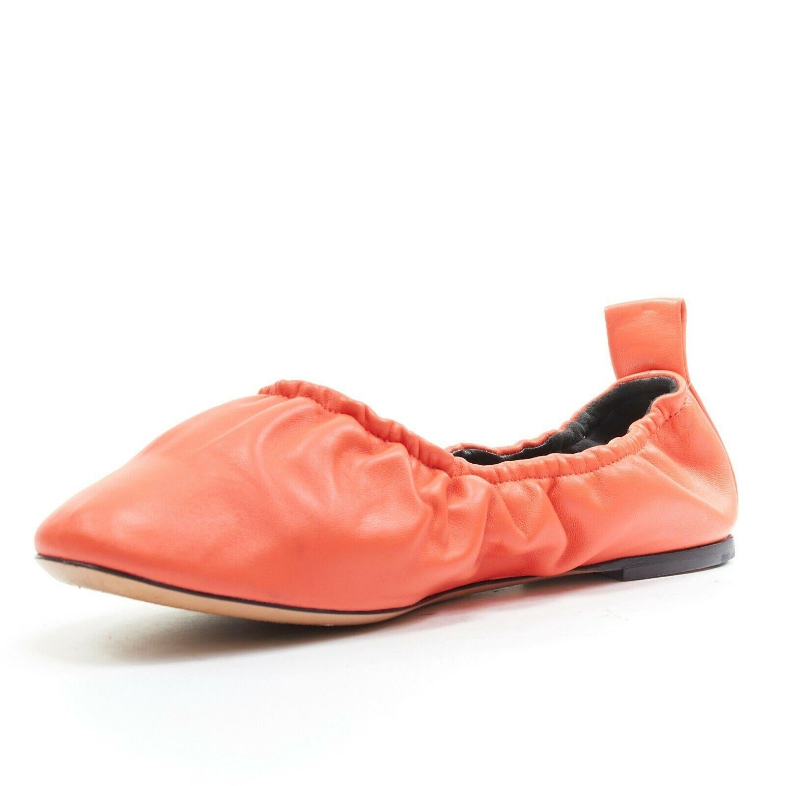 CELINE soft red nappa leather minimal ruched back slip-on ballet flats EU36 In Excellent Condition In Hong Kong, NT