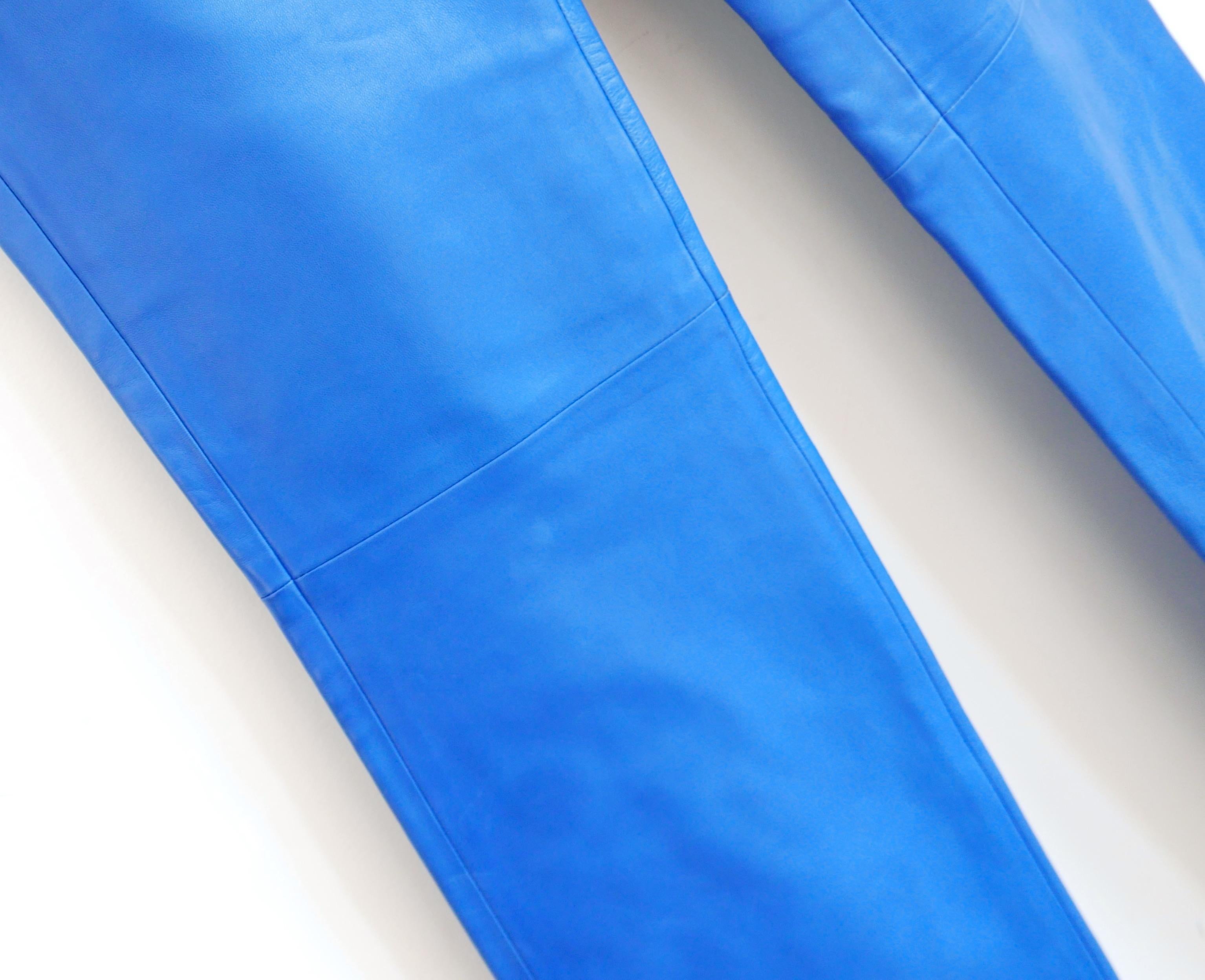 Pantalon en cuir bleu céruléen de Celine printemps 2000 Neuf - En vente à London, GB