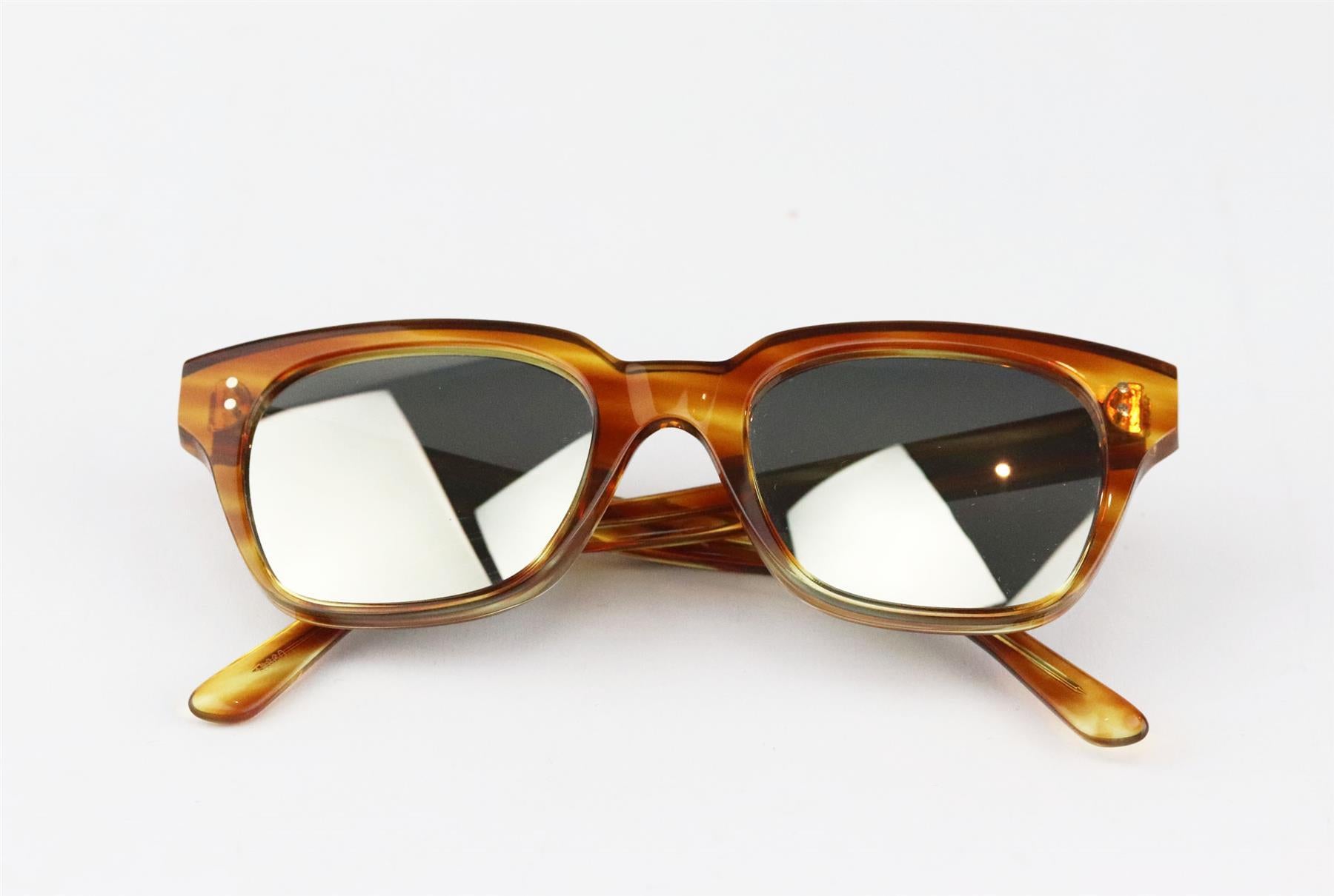 Celine Square Frame Schildpatt Acetat-Sonnenbrille im Zustand „Neu“ in London, GB