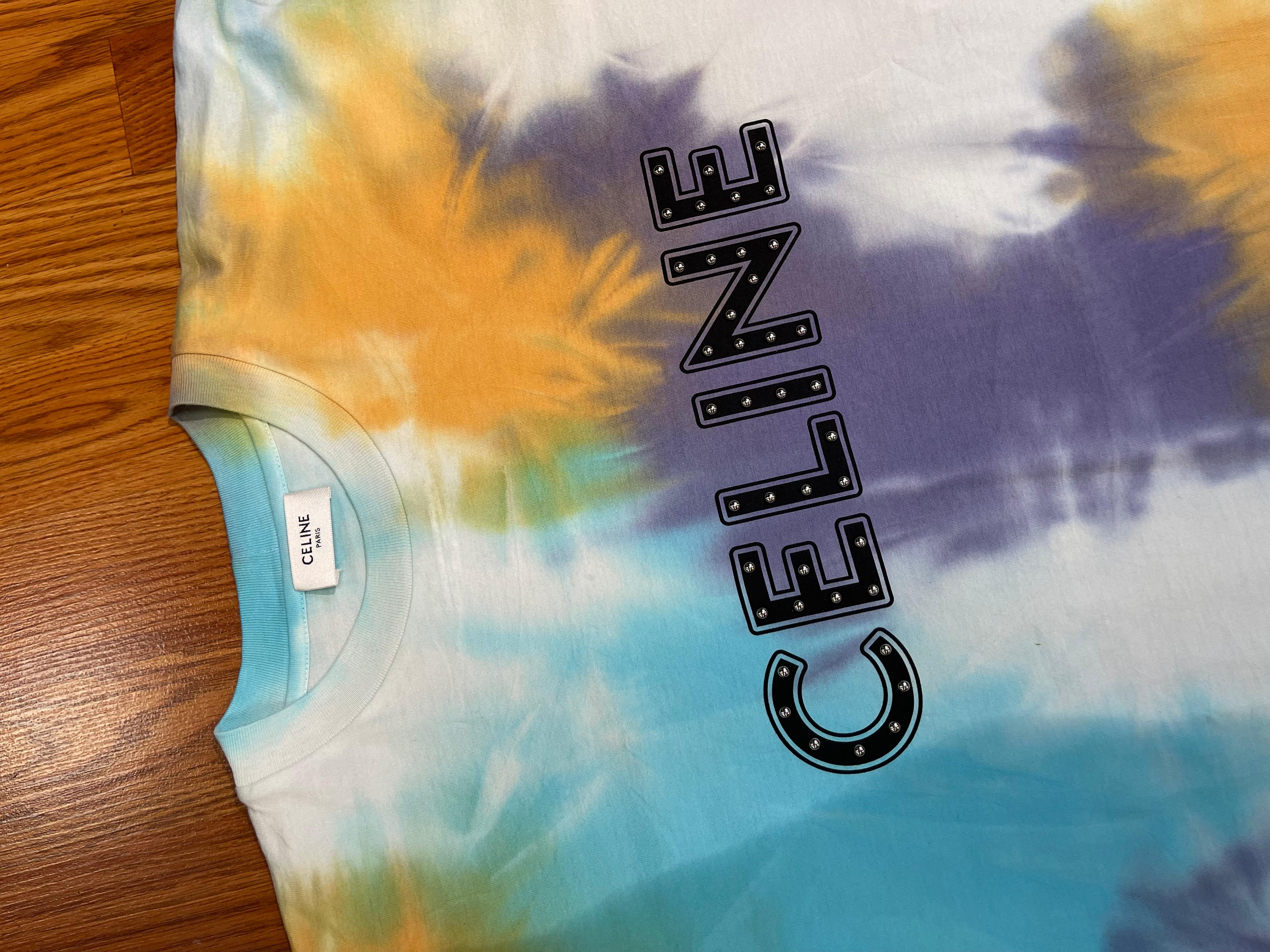 Celine Studded Logo Tee
Tie Dye color

Size Small
Brand new

Rare and sold out tee

Measurements:
Chest: 21