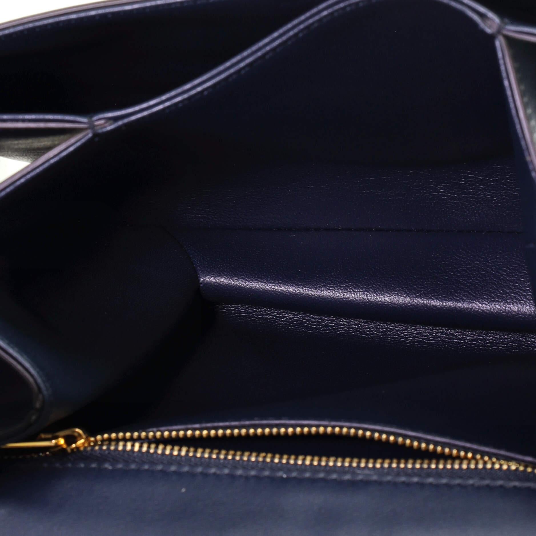 Tasche von Celine Tabou aus geräuchertem Kalbsleder Medium 1