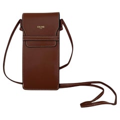 CELINE Borsa a tracolla con occhiali da sole in pelle marrone scuro