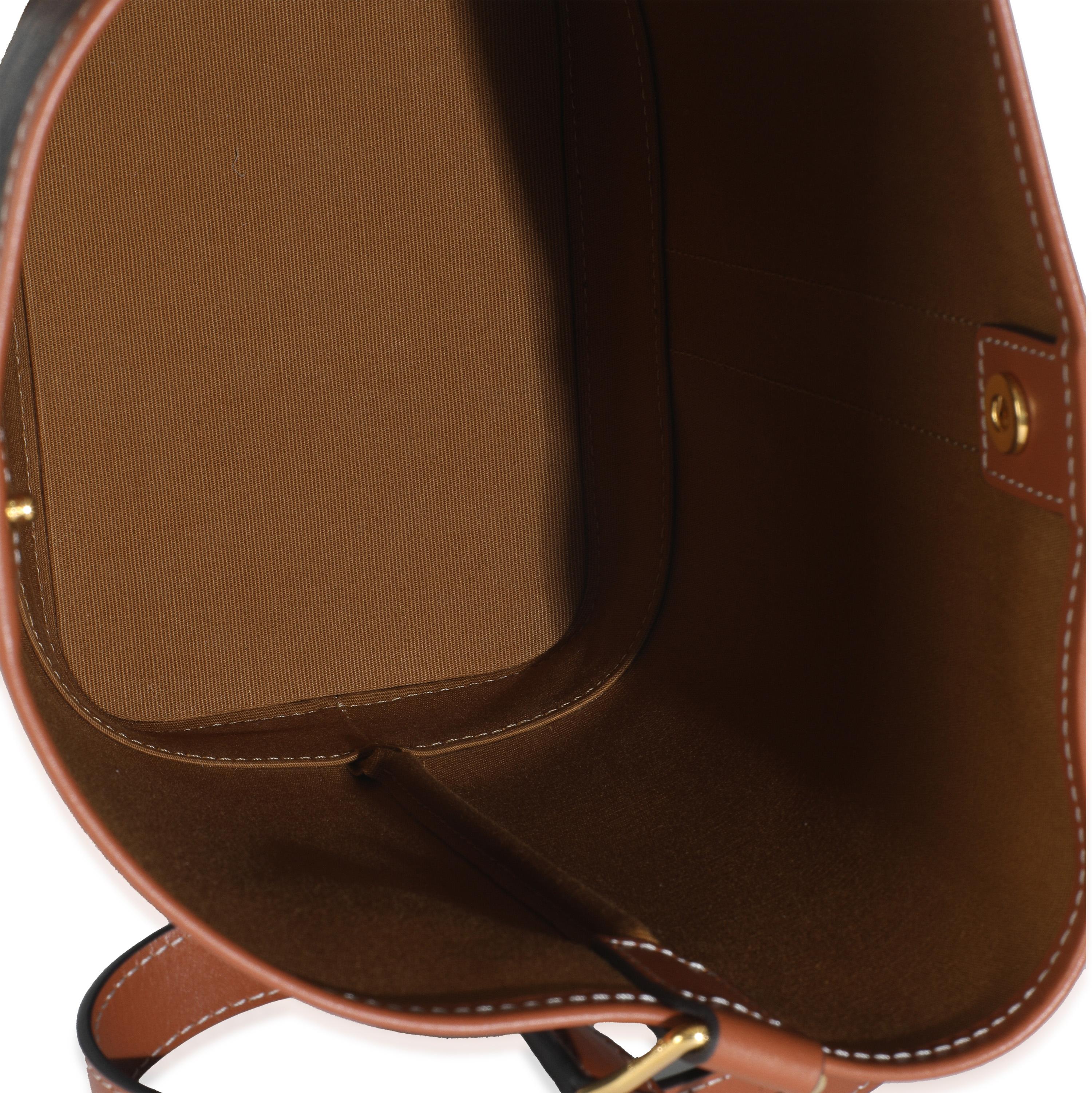 Kleine Eimertasche aus braunem Kalbsleder Triomphe Canvas von Celine im Angebot 1