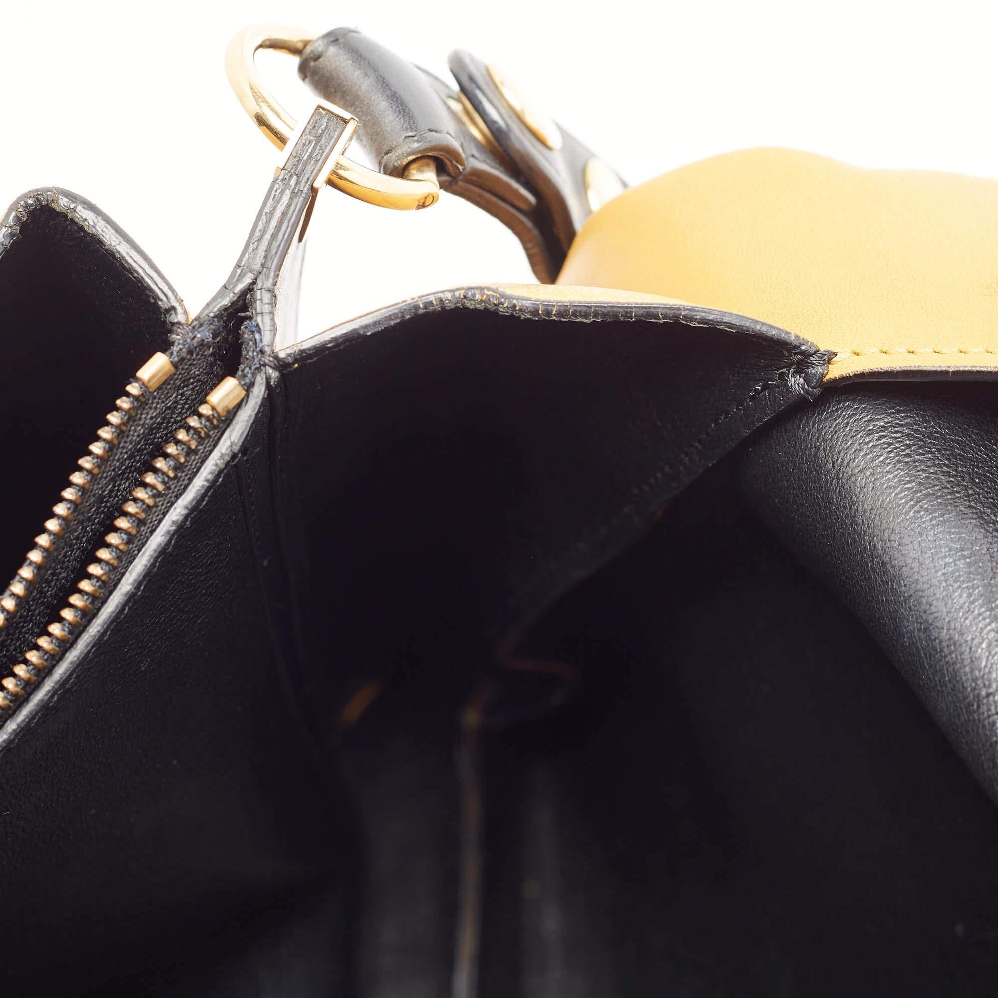 Celine Tan Leather Blade Flap Shoulder Bag For Sale 2