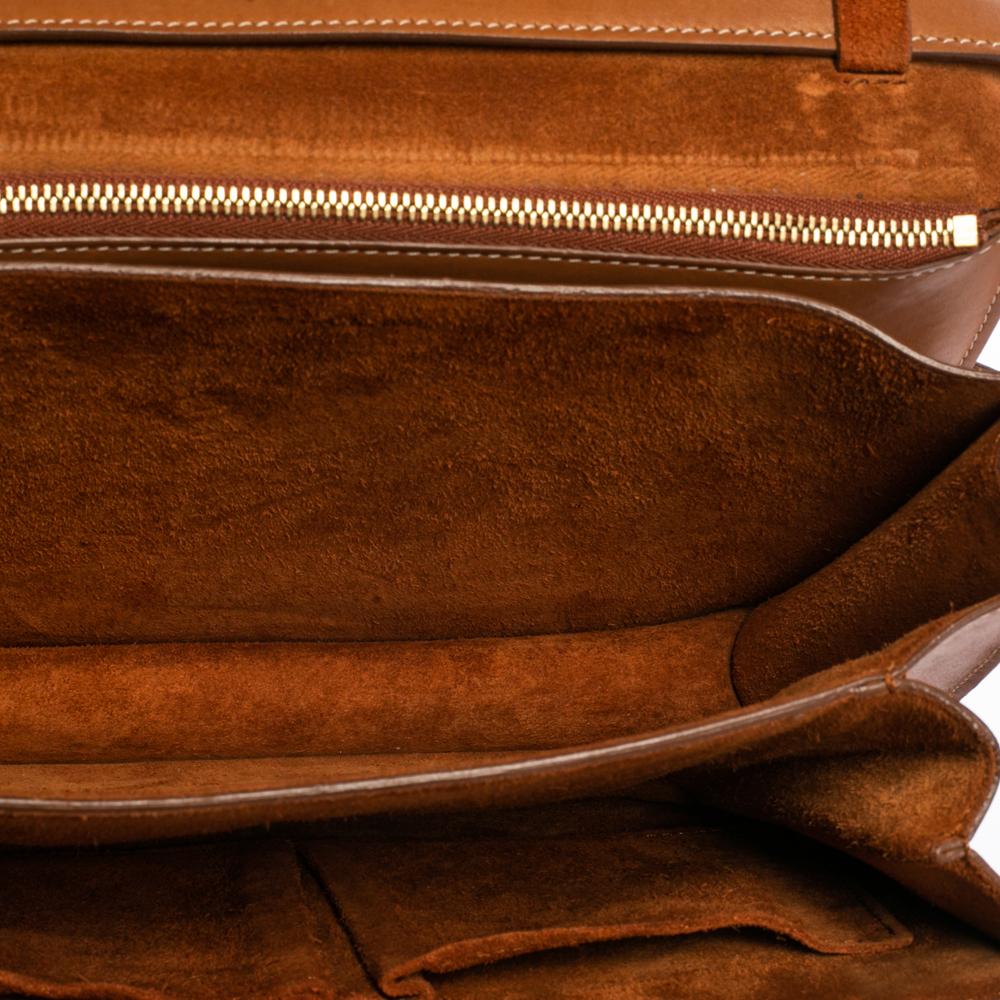 Celine Tan Leather Medium Classic Box Shoulder Bag In Good Condition In Dubai, Al Qouz 2