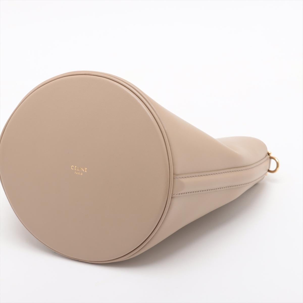 Celine Teen Bucket 16 Bucket Shoulder Bag Beige * PREORDER * en vente 1