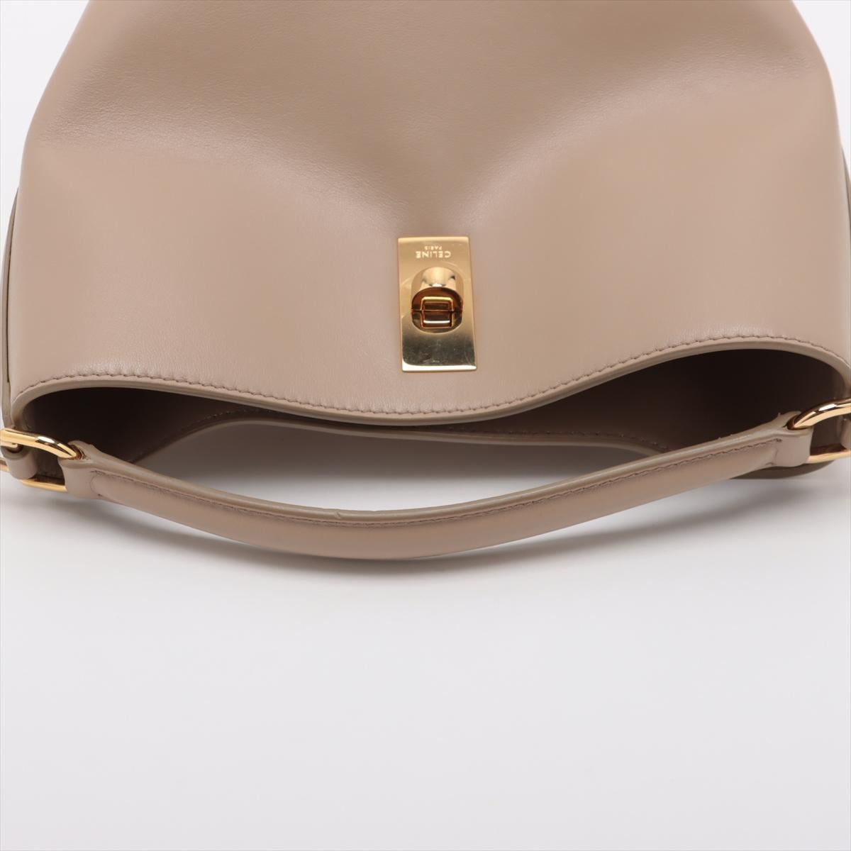 Celine Teen Bucket 16 Bucket Shoulder Bag Beige * PREORDER * en vente 3
