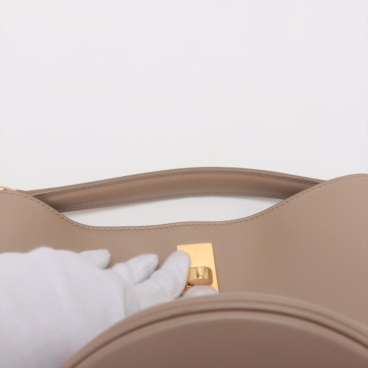 Celine Teen Bucket 16 Bucket Shoulder Bag Beige * PREORDER * en vente 4