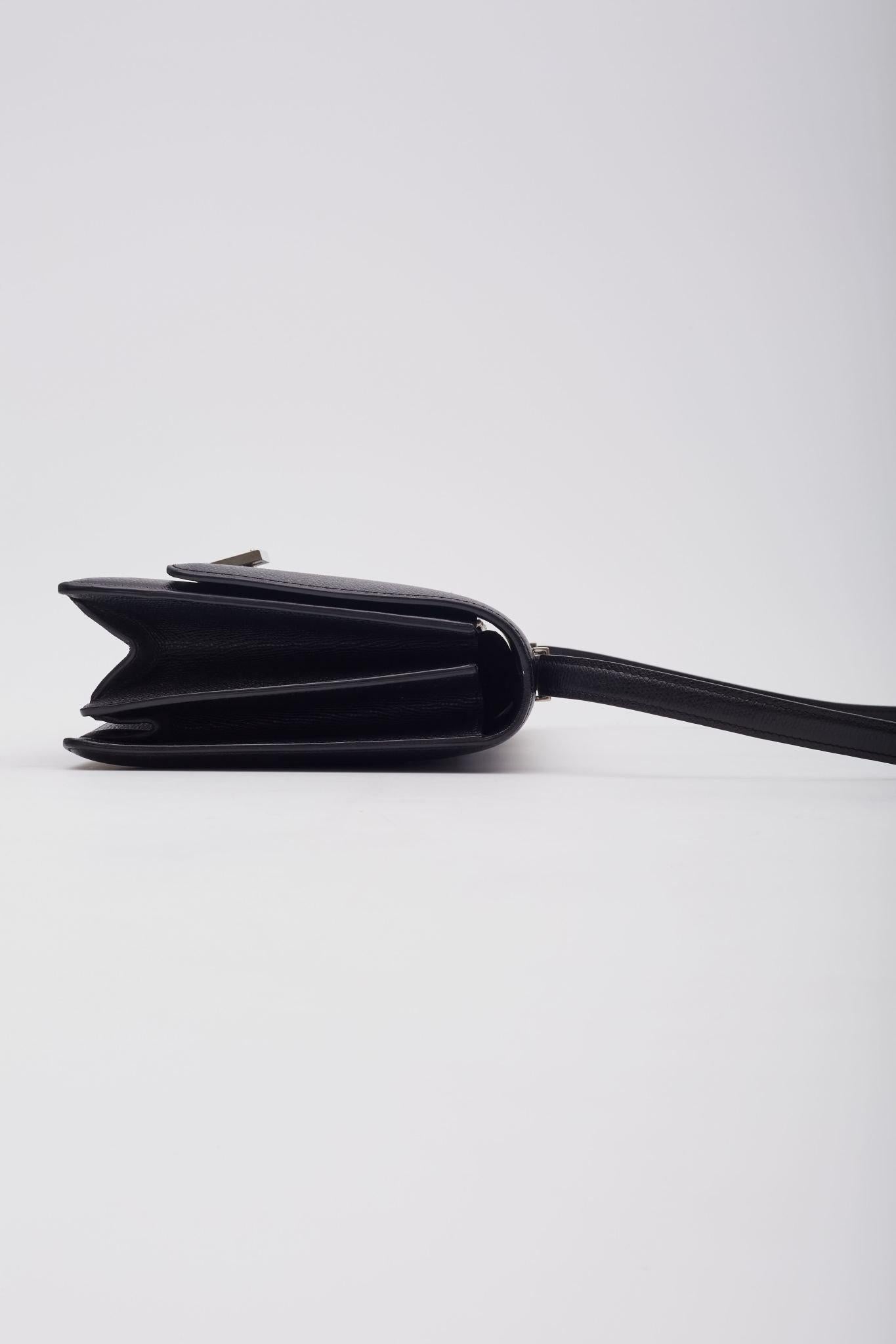 Celine Textured Leather Black Case Flap Bag Medium For Sale 2