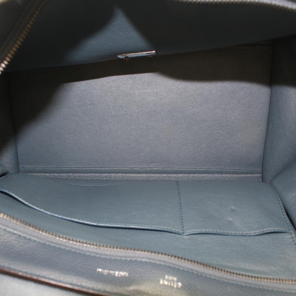 Céline Trapeze 872001 2way Blue Leather Shoulder Bag In Good Condition For Sale In Dix hills, NY