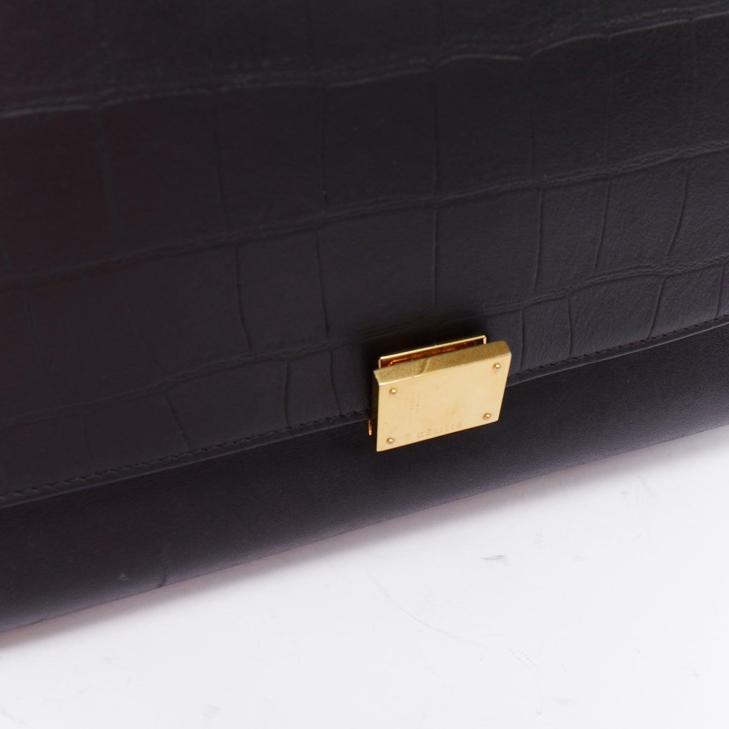 CELINE Trapeze black embossed scaled leather gold clasp crossbody bag For Sale 2