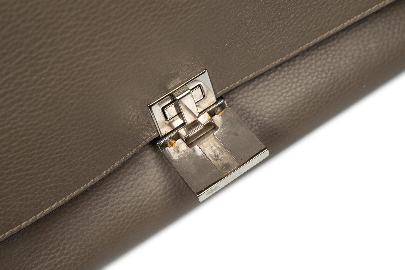 Celine Trapez im Angebot 2