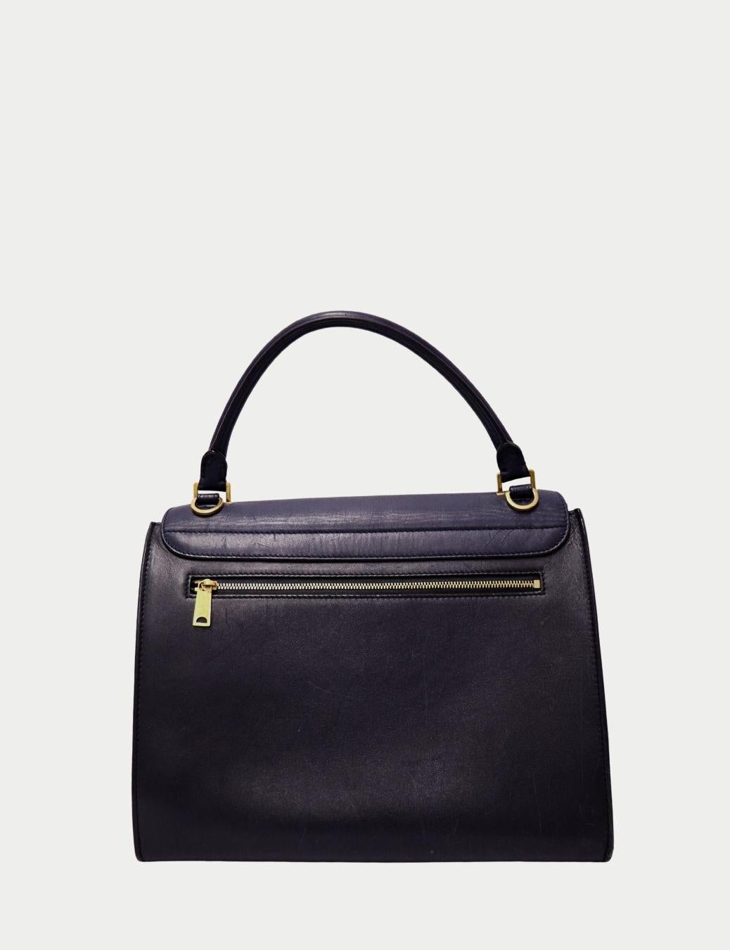 Celine Trapeze Navy Leather Top Handle Bag Pour femmes en vente