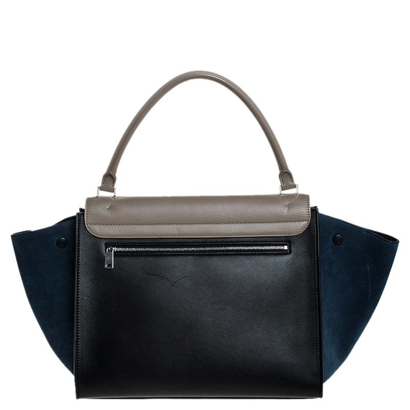 In every stride, swing, and twirl, your audience will gasp in admiration at the beautiful sight of this Celine bag. Crafted from suede and leather in Italy, the bag has a style that will catch glances from a mile. It has been designed with the