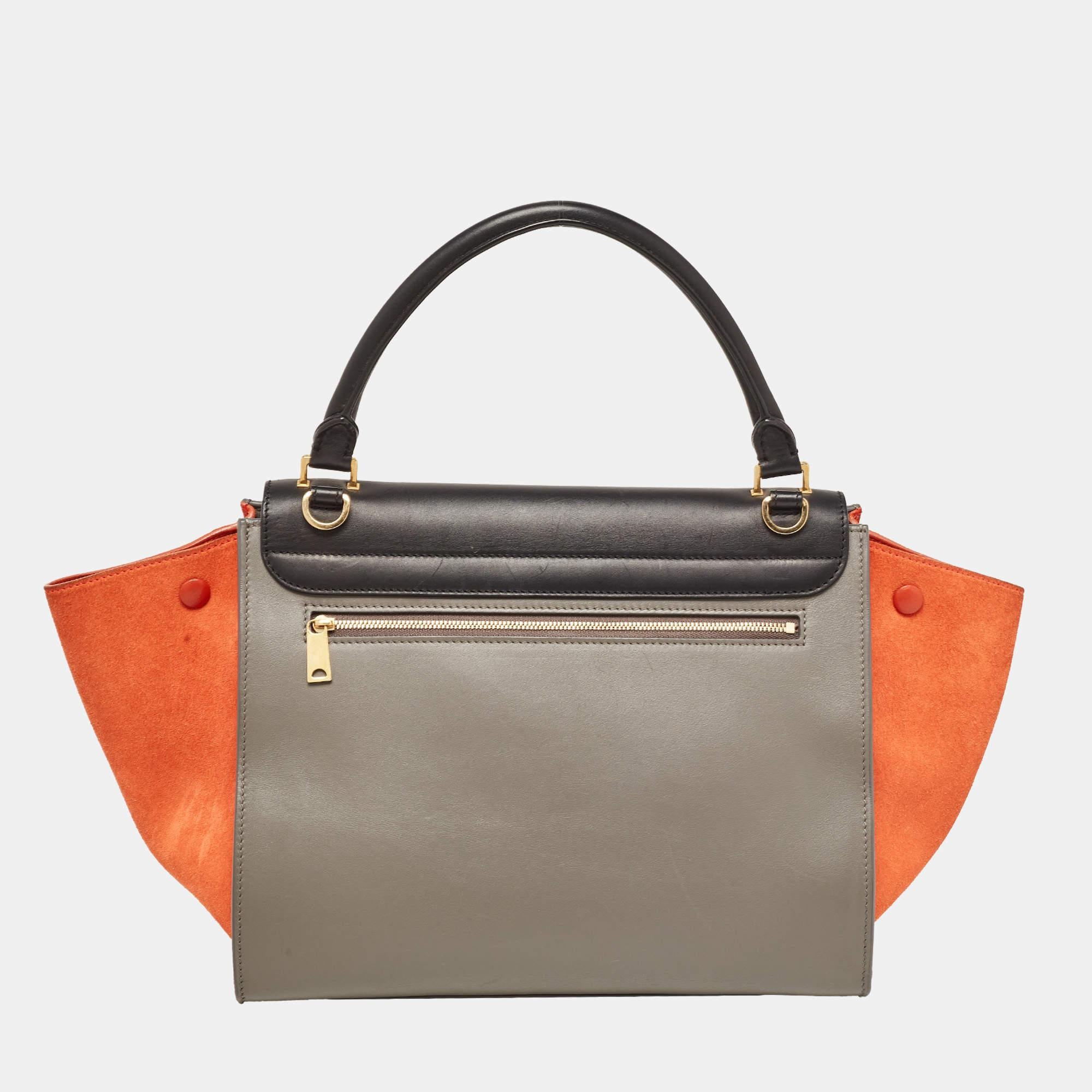 Designer bags are ideal companions for ample occasions! Here we have a fashion-meets-functionality piece crafted with precision. It has been equipped with a well-sized interior that can easily fit all your essentials.

Includes: Original Dustbag,
