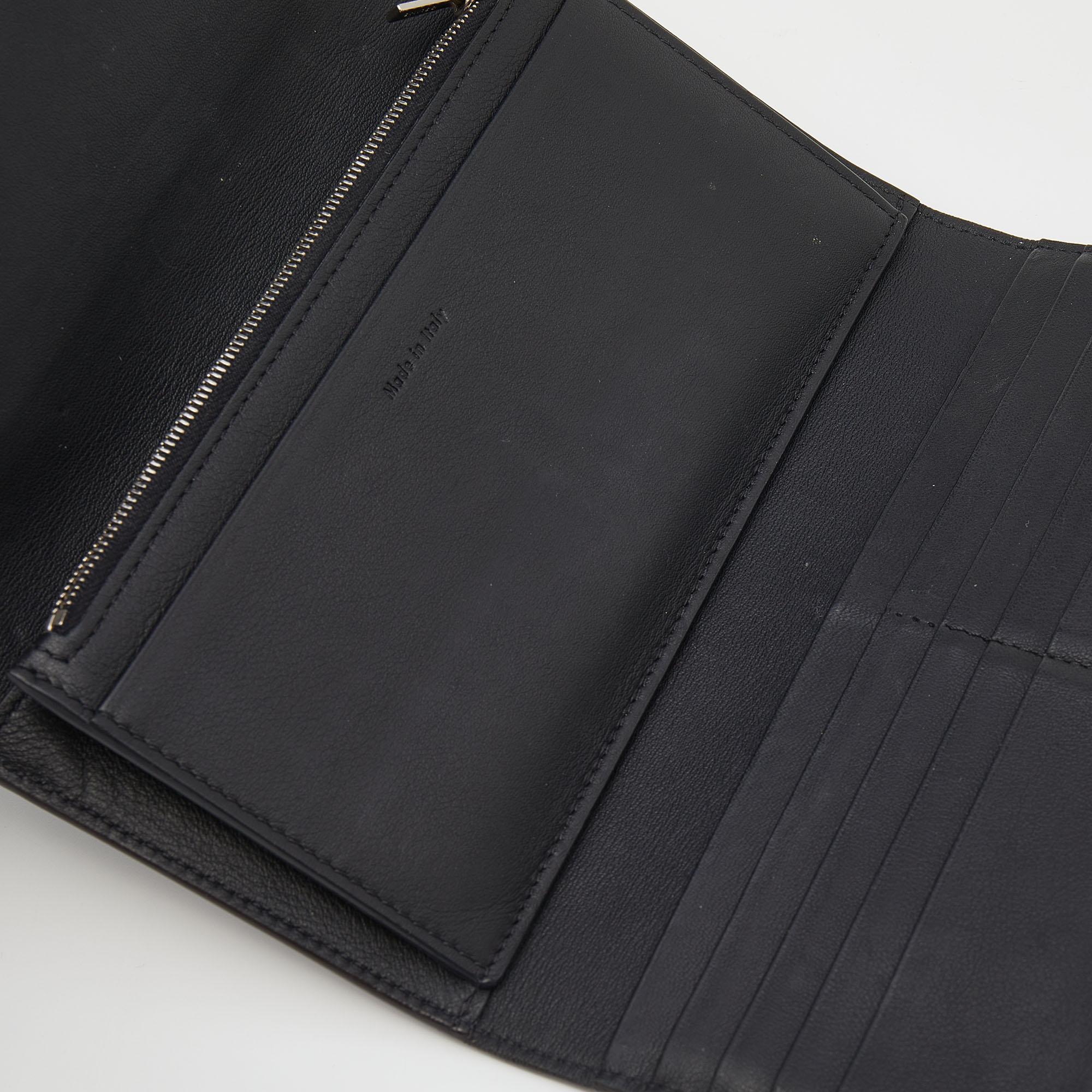 Celine Tri Color Leather Envelope Flap Wallet In Good Condition In Dubai, Al Qouz 2