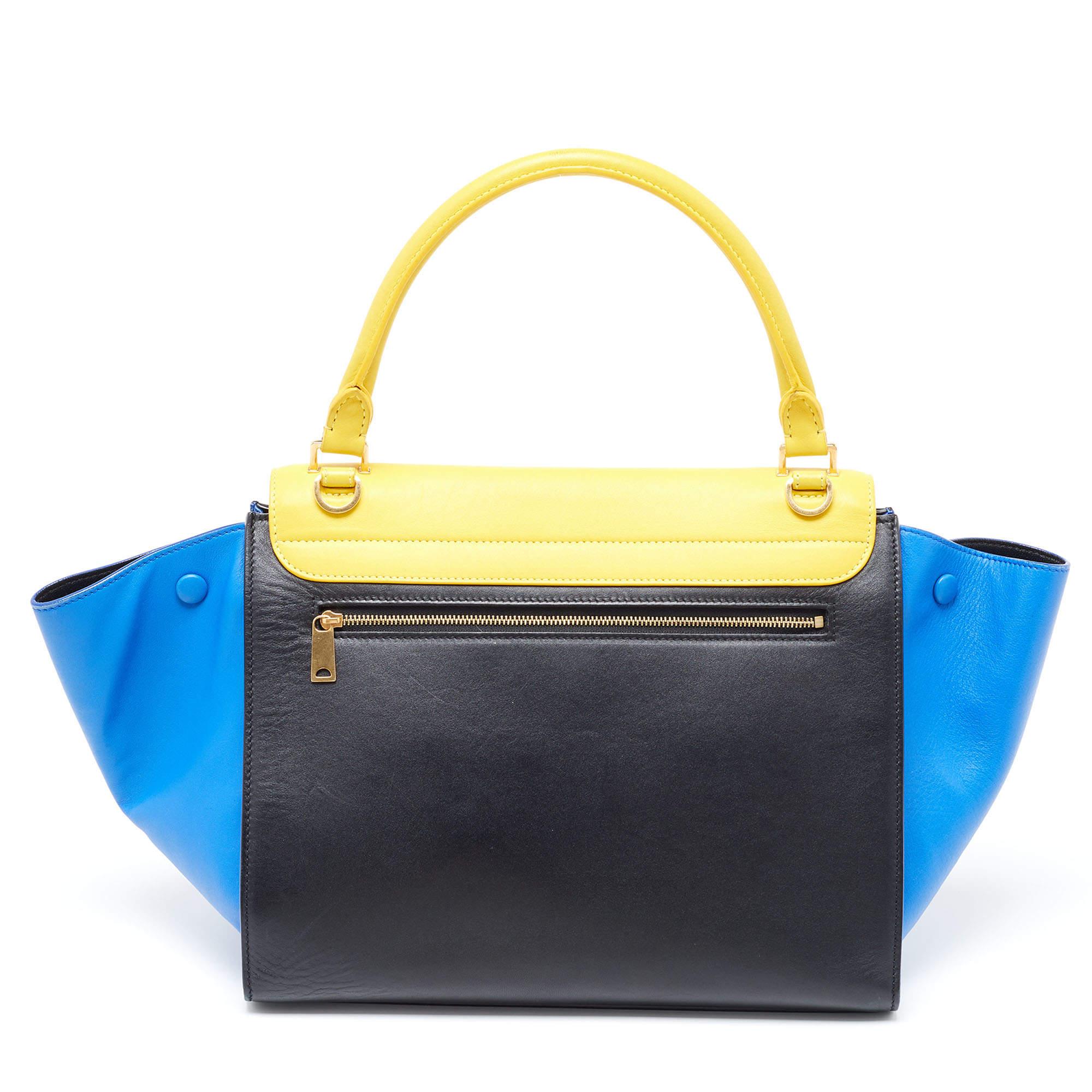 Designer bags are ideal companions for ample occasions! Here we have a fashion-meets-functionality piece crafted with precision. It has been equipped with a well-sized interior that can easily fit all your essentials.

Includes: Original Dustbag,
