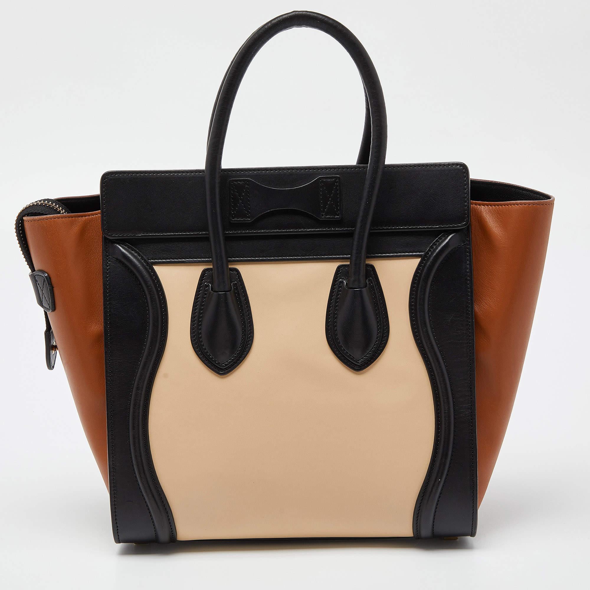 Striking a beautiful balance between essentiality and opulence, this tote from the House of Celine ensures that your handbag requirements are taken care of. It is equipped with practical features for all-day ease.

Includes: Original Dustbag

