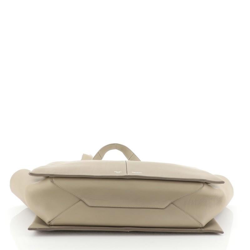 Celine Tri-Fold Shoulder Bag Smooth Calfskin Medium In Good Condition In NY, NY