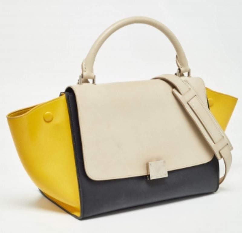 Celine Tricolor Ledertasche mit kleinem Trapezgriff oben im Zustand „Gut“ im Angebot in Dubai, Al Qouz 2