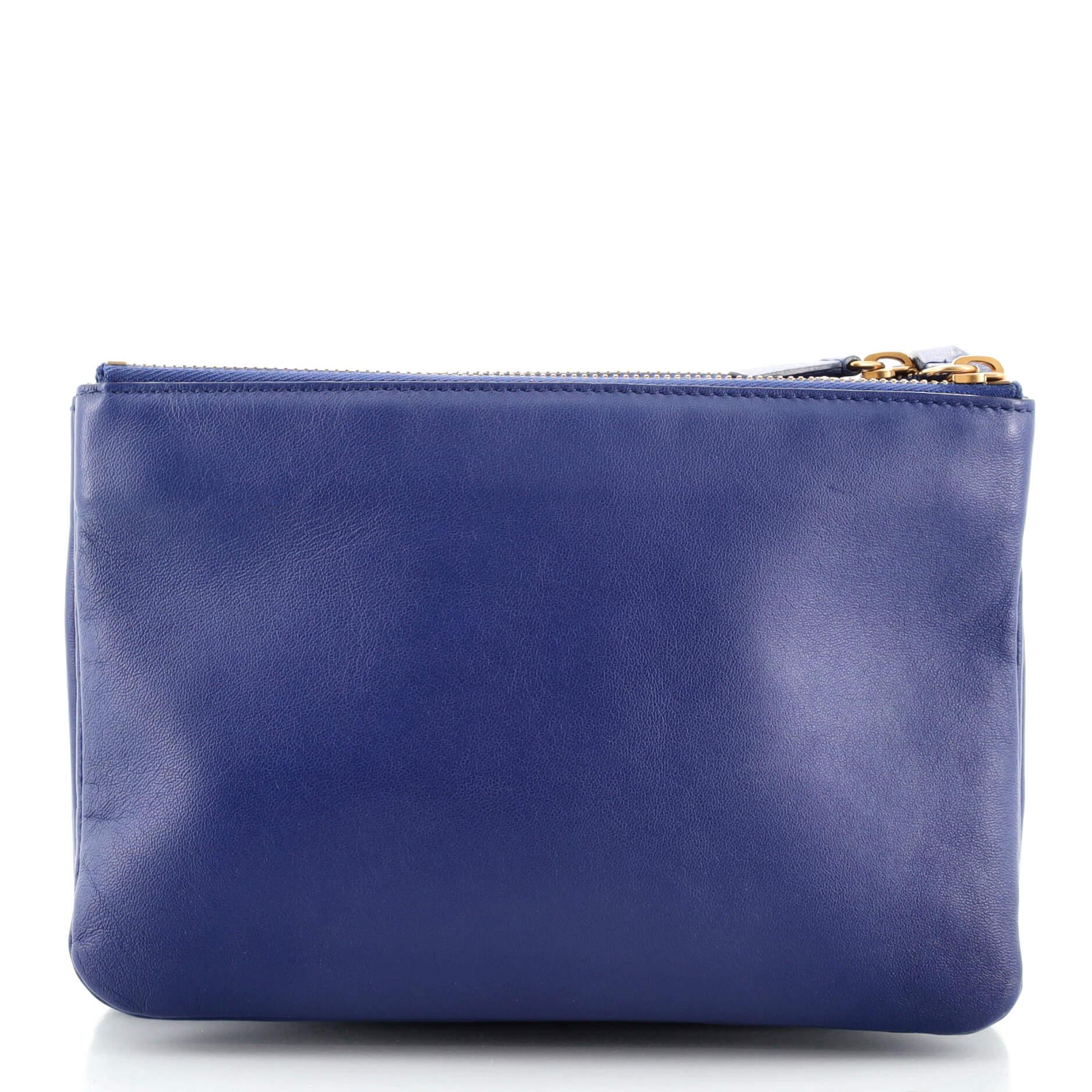 Crossbody-Tasche aus Leder von Celine Trio im Zustand „Gut“ in NY, NY
