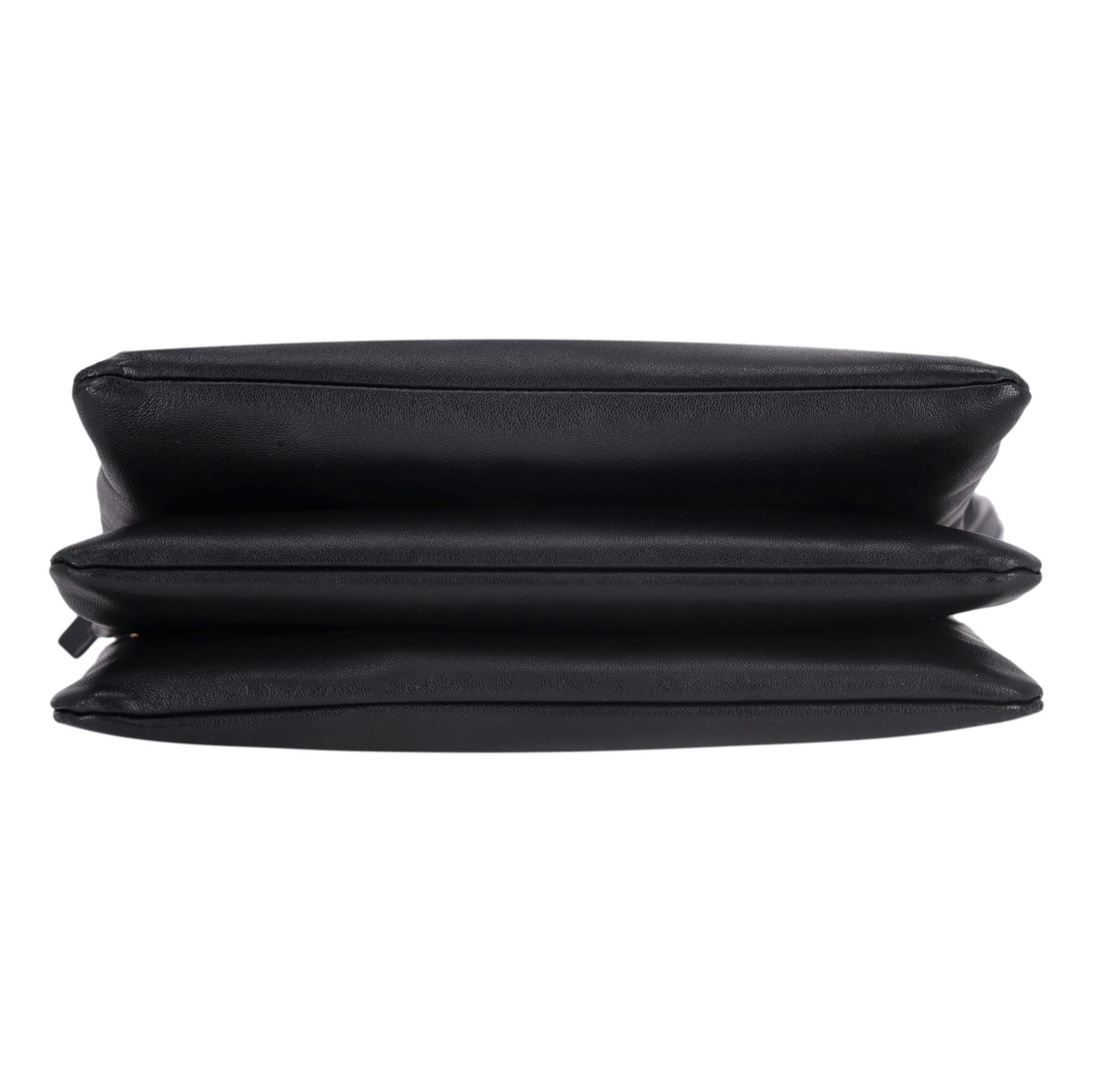 Celine Trio Leather Large Crossbody Bag Pour femmes en vente