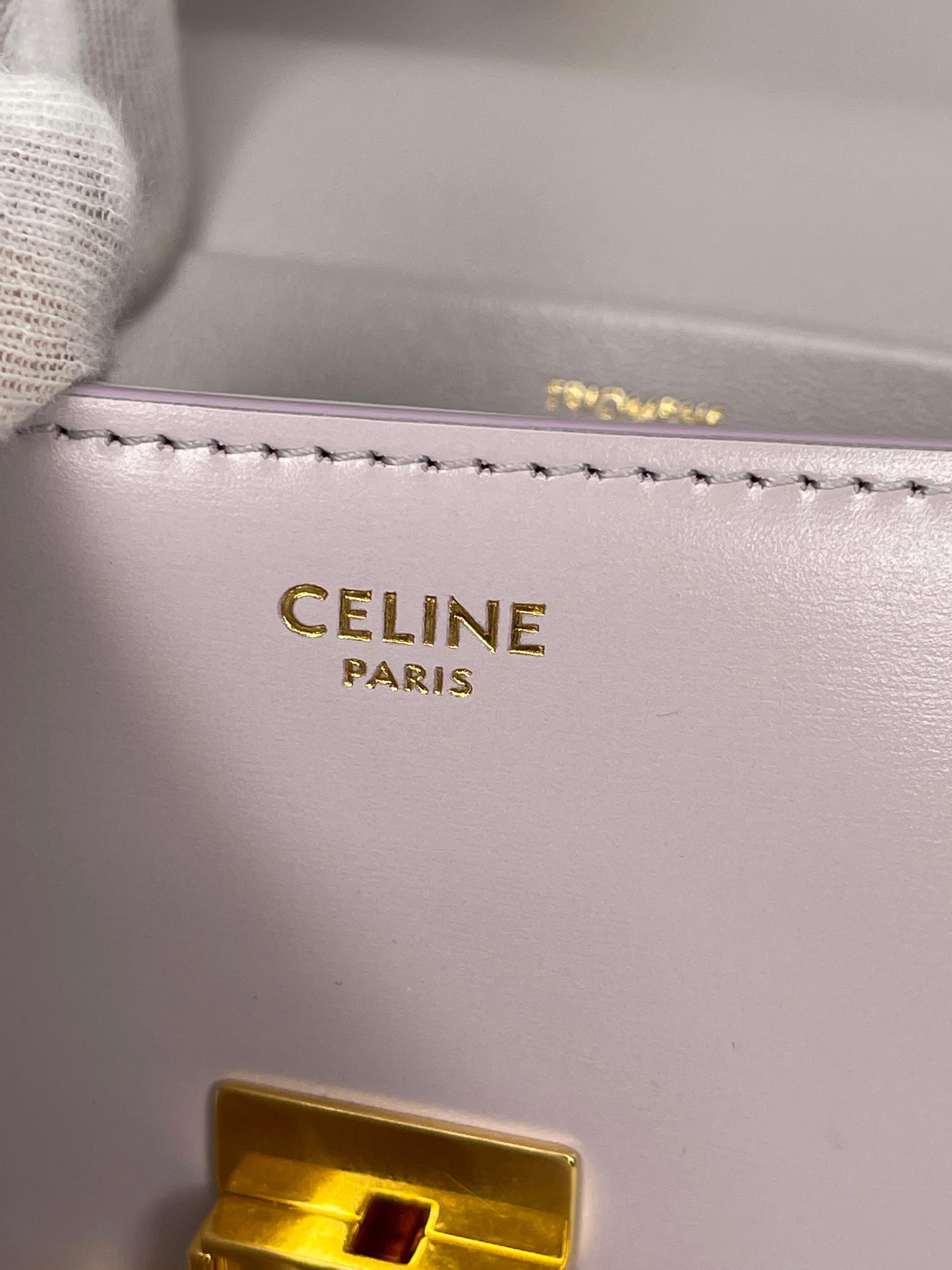 Celine Triomphe Shoulder Bag in Shiny Calfskin Lavender Grey Should Bag Neuf à Montreal, Quebec