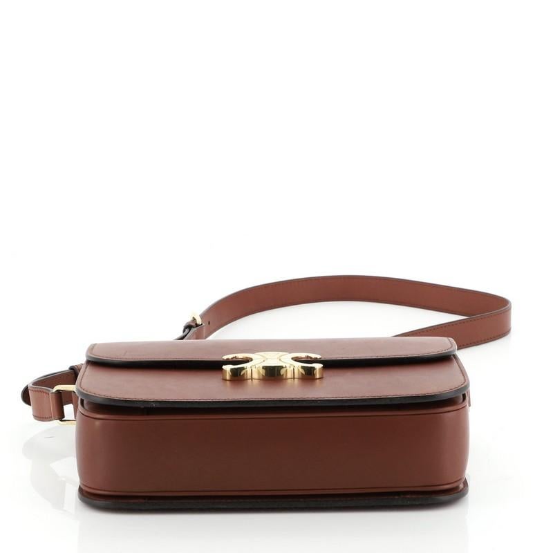 Celine Triomphe Shoulder Bag Smooth Calfskin Medium Bon état à NY, NY