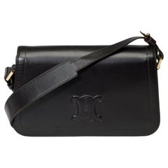 Celine Triomphe shoulder flap bag in black leather, GHW