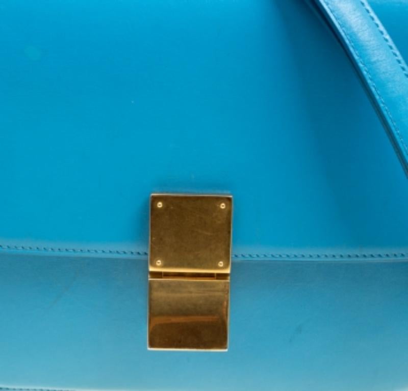 Sac à bandoulière Classic Box moyen en cuir turquoise de Celine en vente 5