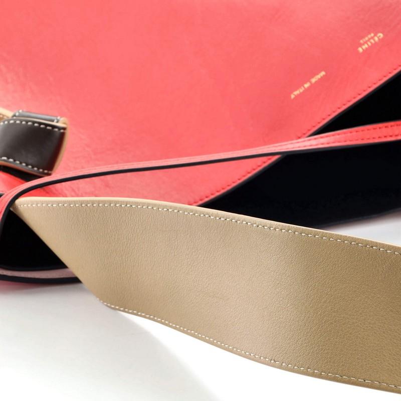 Gedrehte Cabas-Tasche aus Kalbsleder, klein 3