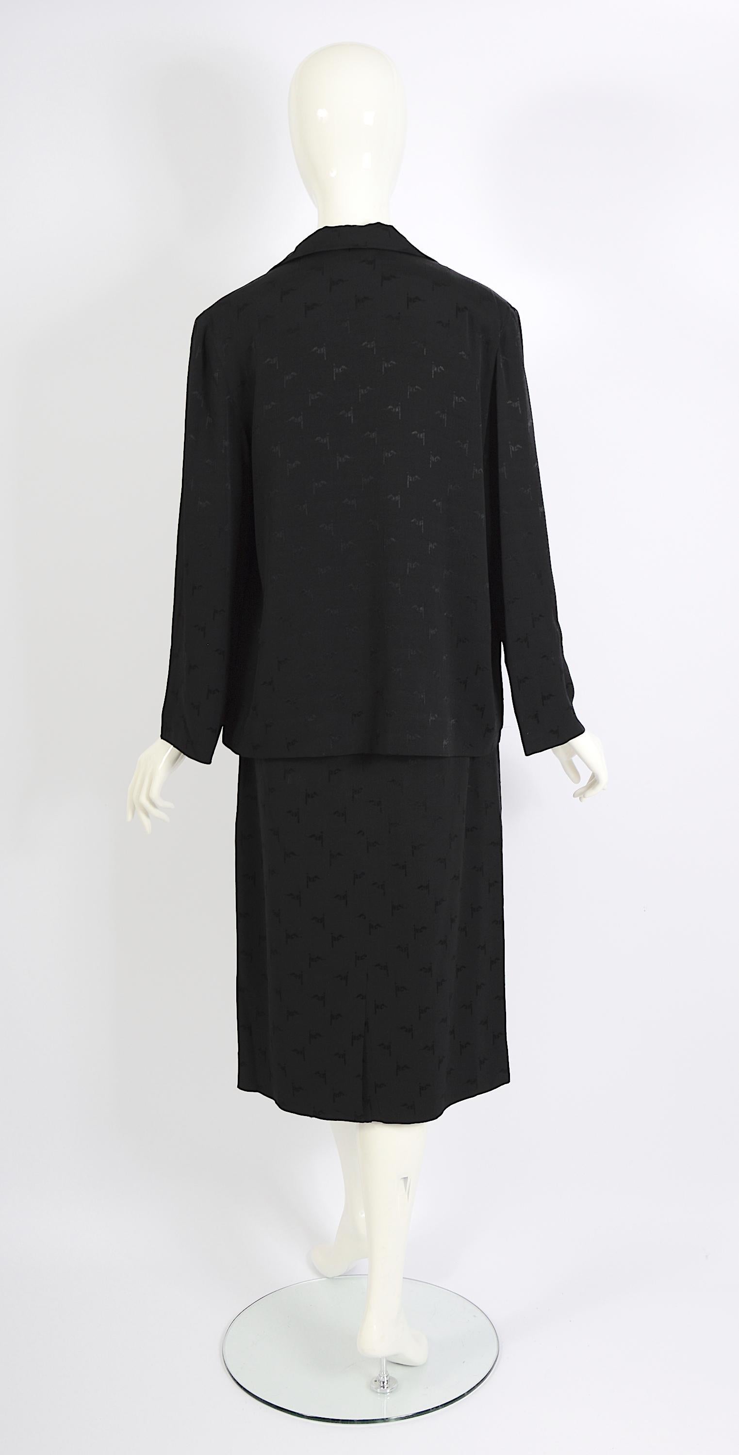 Celine vintage 1970s black light silk logo print jacket and skirt suit In Excellent Condition For Sale In Antwerpen, Vlaams Gewest