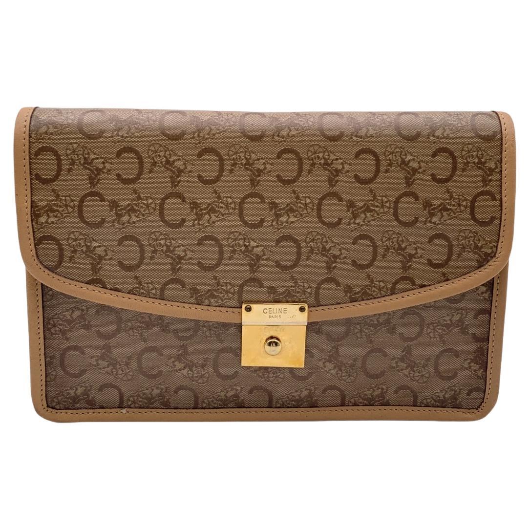What is a vintage purse?