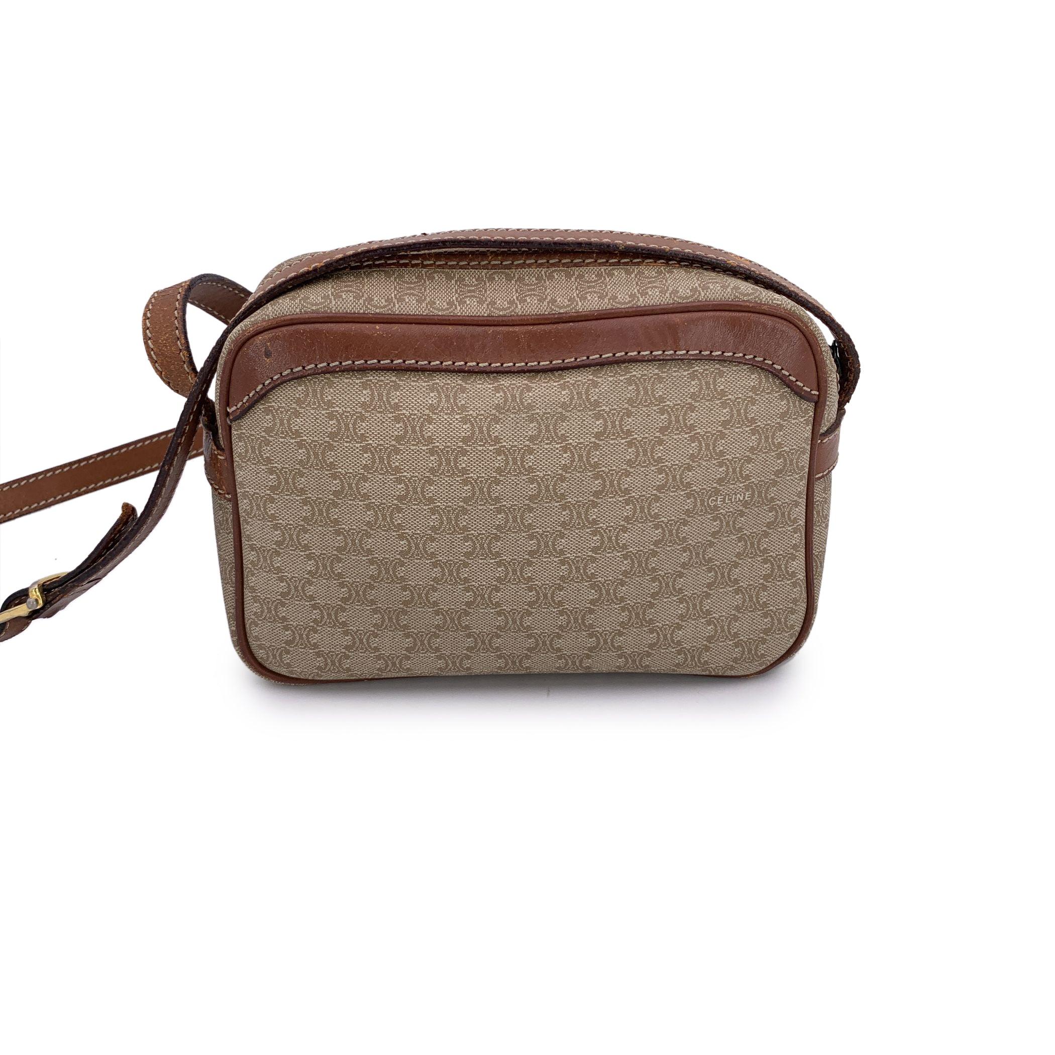 Celine Vintage Beige Macadam Canvas Small Crossbody Bag In Good Condition For Sale In Rome, Rome