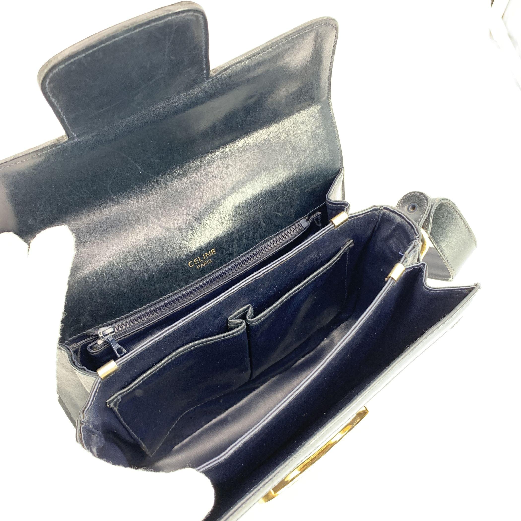 Celine Vintage Bleu C Carriage Canvas Box Flap Shoulder Bag Pour femmes en vente