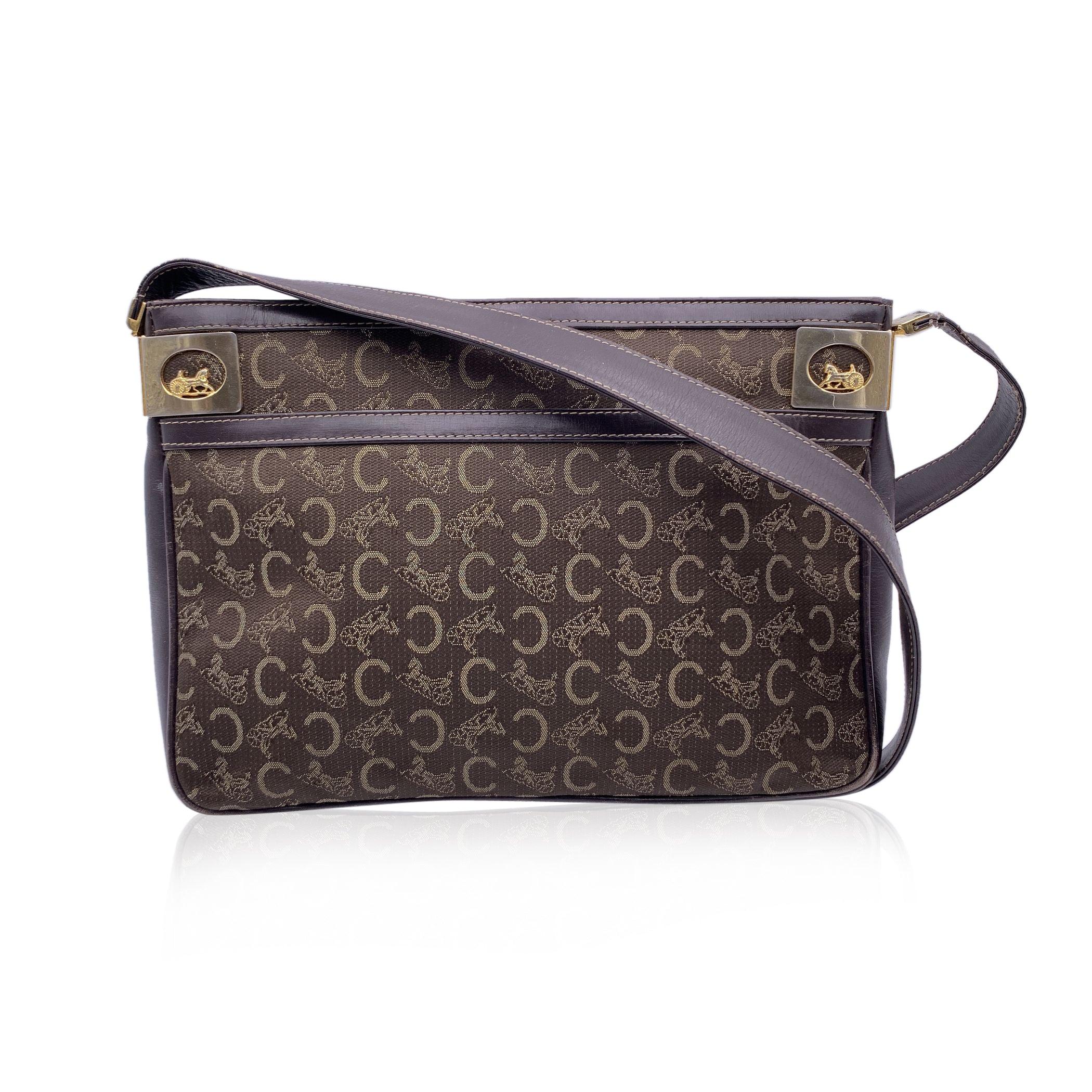 Celine Vintage Brown Macadam C Canvas Caleche Shoulder Bag Bon état à Rome, Rome