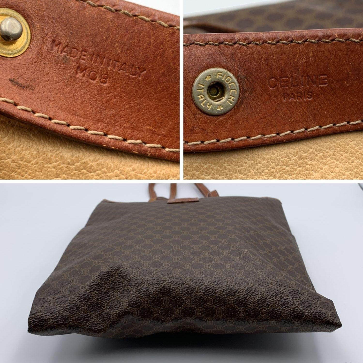 Sac cabas en toile marron vintage Macadam pour shopping Celine Excellent état à Rome, Rome