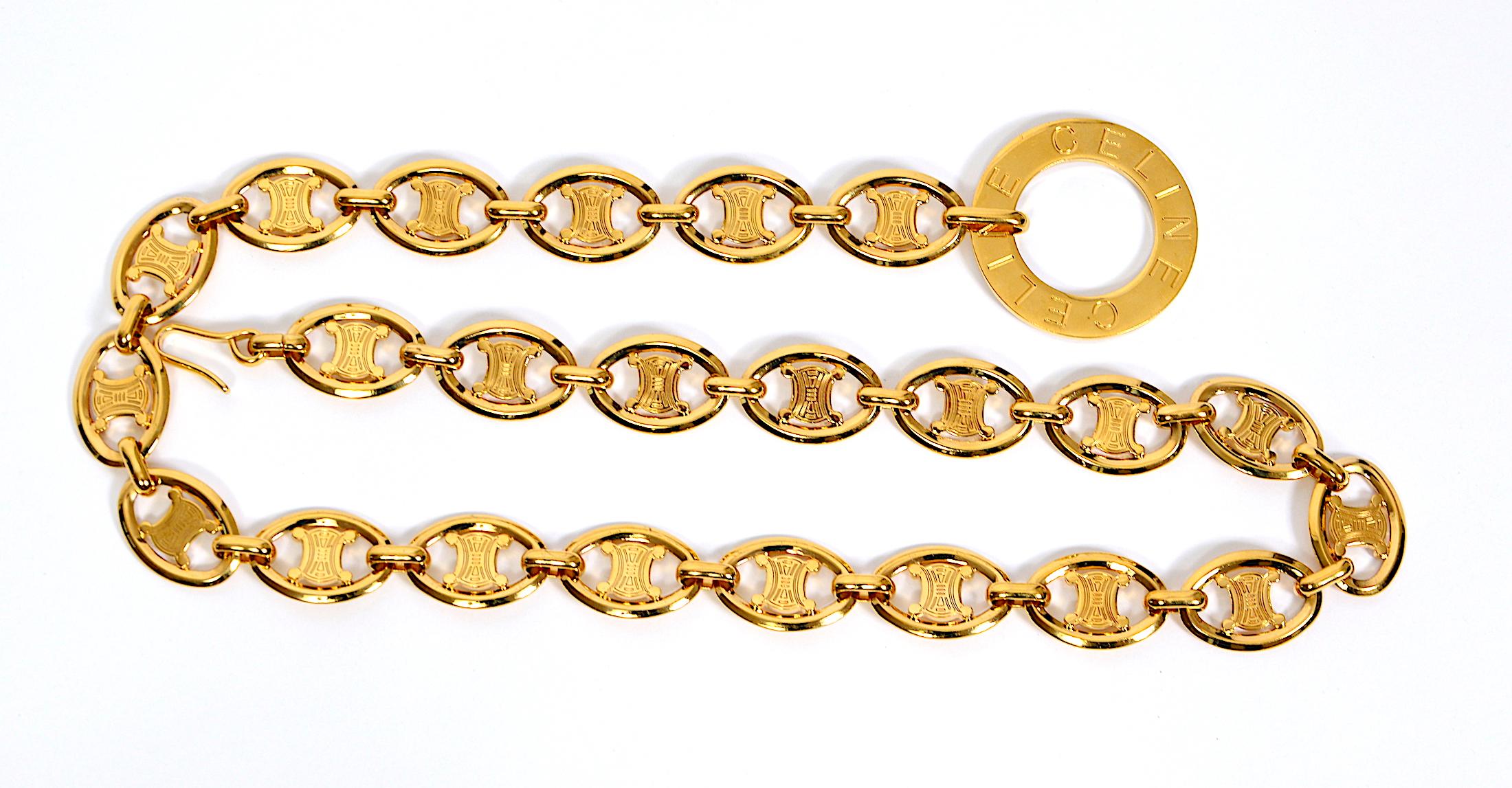 Celine vintage chunky large signed gold logo link chain belt In Excellent Condition In Antwerp, BE