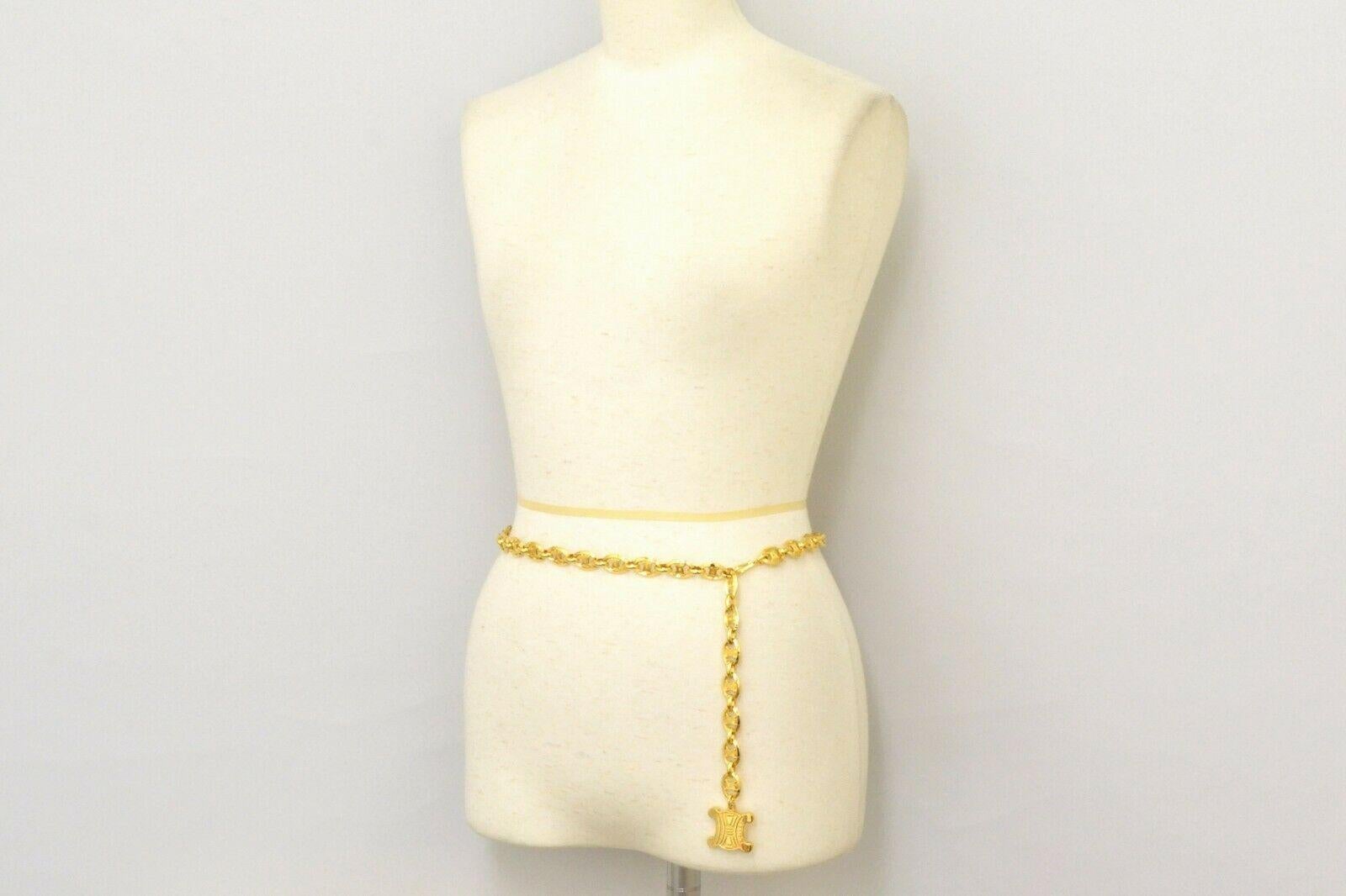 Celine Vintage Gold Logo Chain Link Mariner Charm Waist Belt  In Excellent Condition For Sale In Chicago, IL