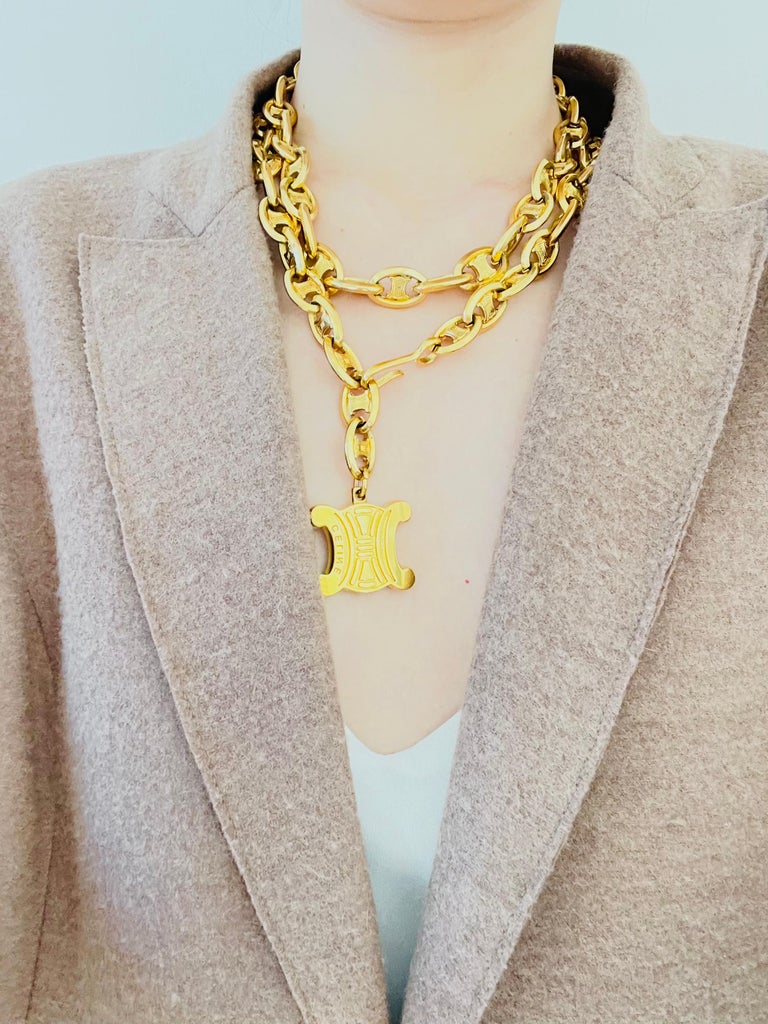 Celine Vintage Gold Logo Iconic Triumph Pendant Chain  display picture 2