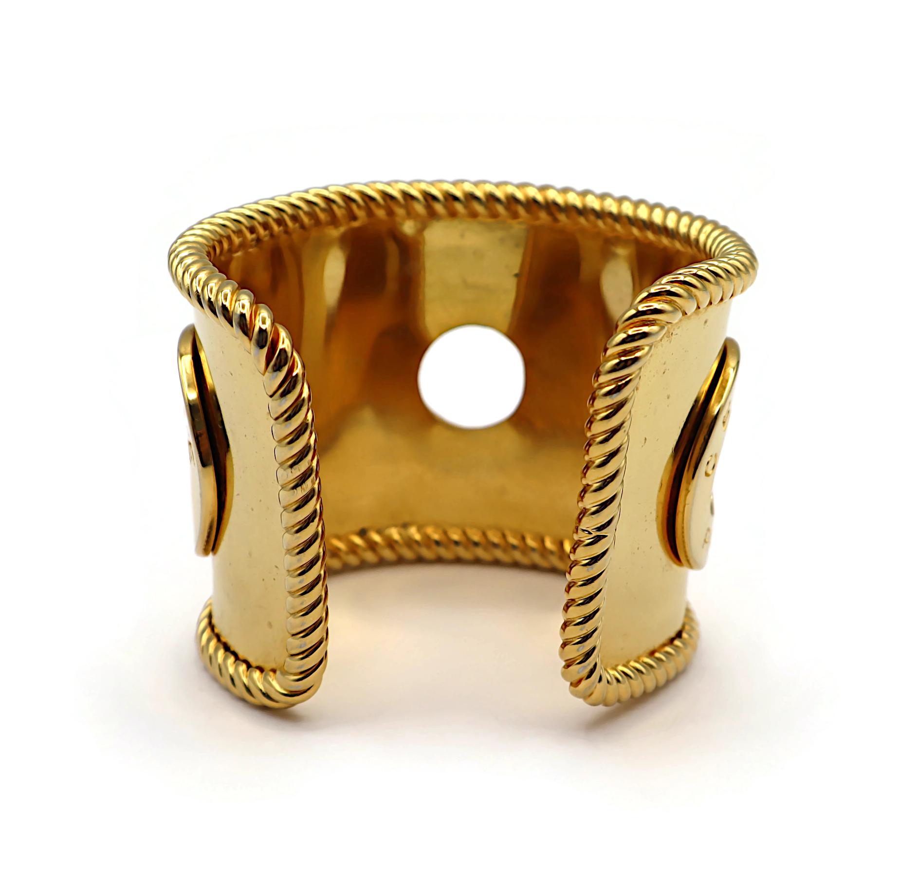 Bracciale CELINE Vintage con logo in tonalità oro in vendita 7