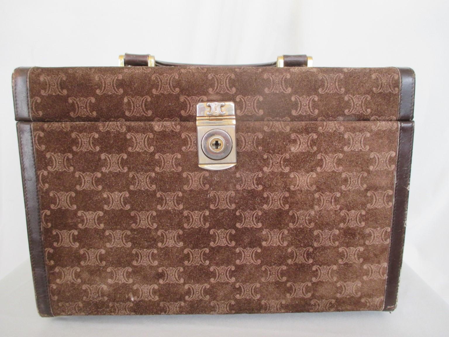 Celine Vintage Macadam Wildleder-Kosmetikkoffer, 1970er Jahre im Angebot 7